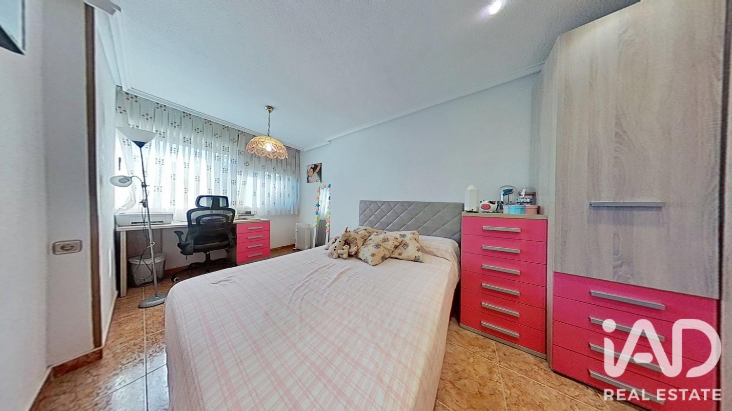 Apartment in Elda, Alicante, Spain 3 bedrooms, 142 sq.m. No. 197864