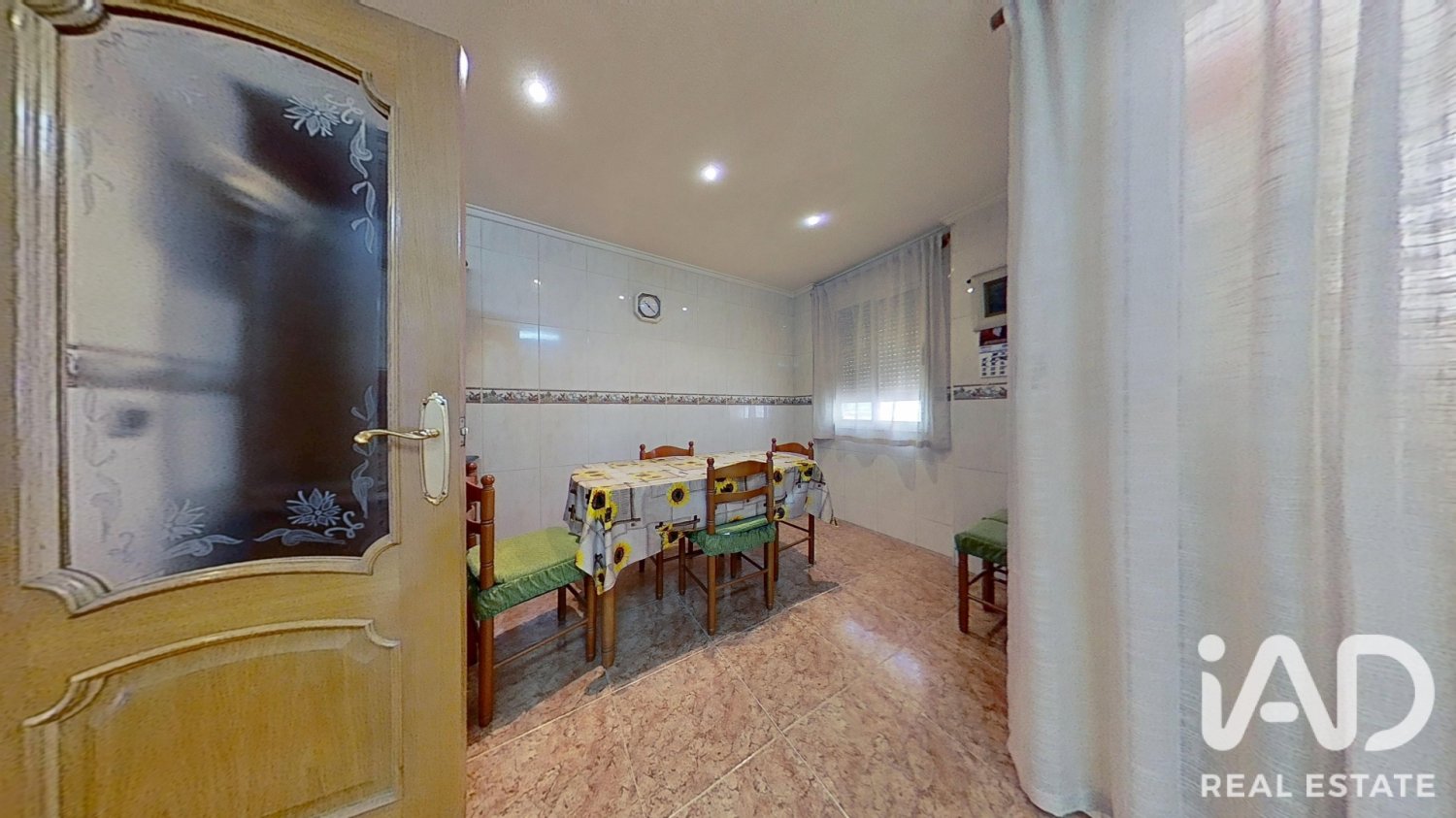 Apartment in Elda, Alicante, Spain 3 bedrooms, 142 sq.m. No. 197864