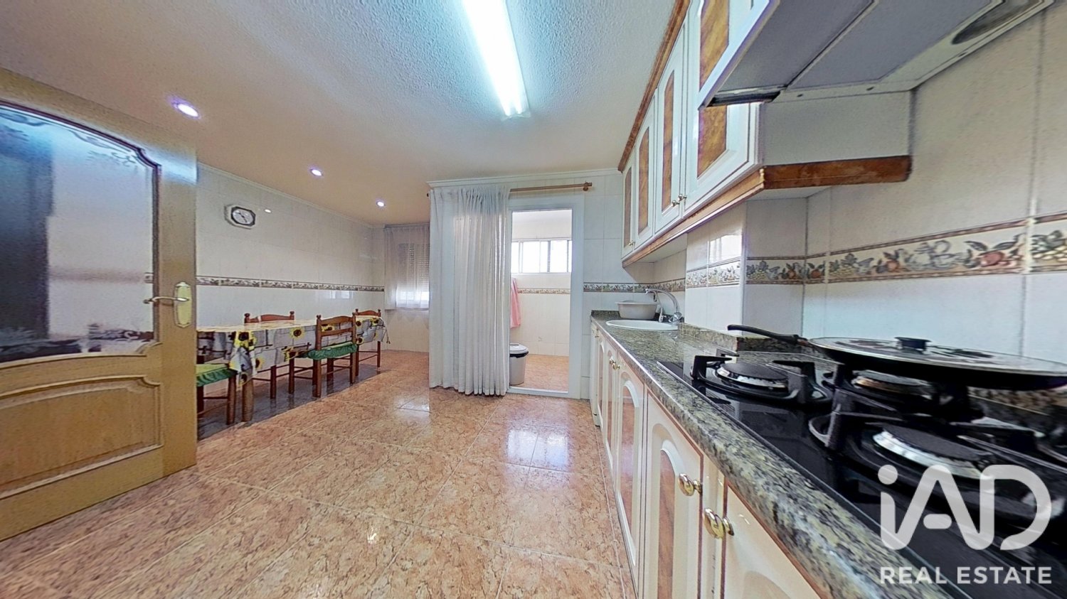 Apartment in Elda, Alicante, Spain 3 bedrooms, 142 sq.m. No. 197864
