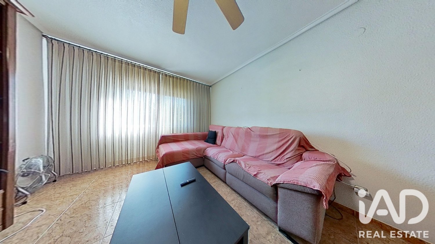 Apartment in Elda, Alicante, Spain 3 bedrooms, 142 sq.m. No. 197864