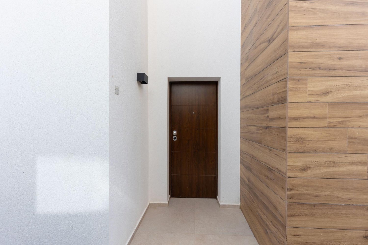Villa a Torrevieja, Alicante, Spagna 3 camere da letto, 126 mq. N° 198368