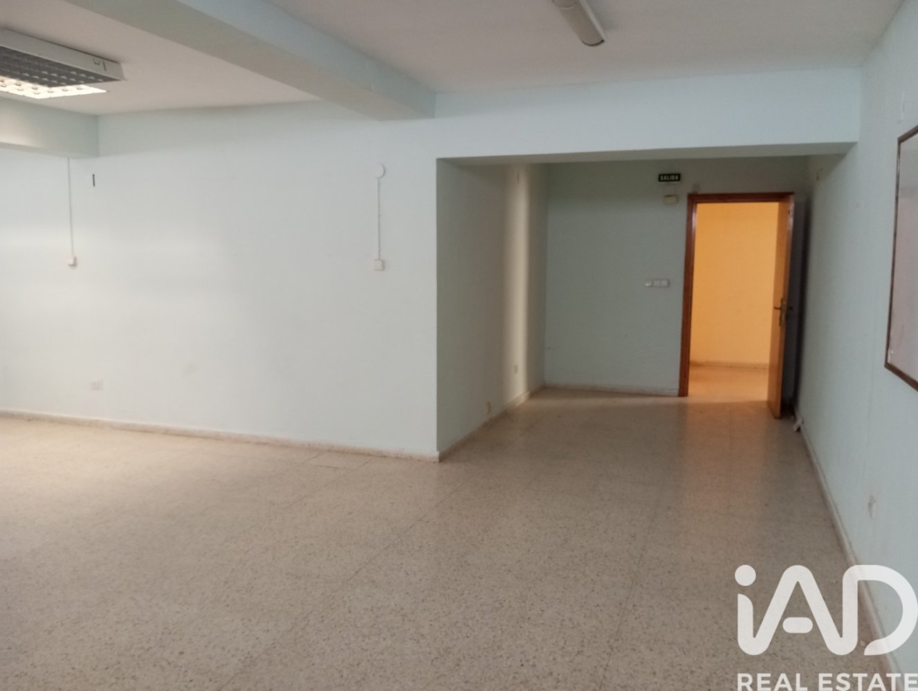 Commercial property à Jaca, Huesca, Espagne 60 m2 No. 198724