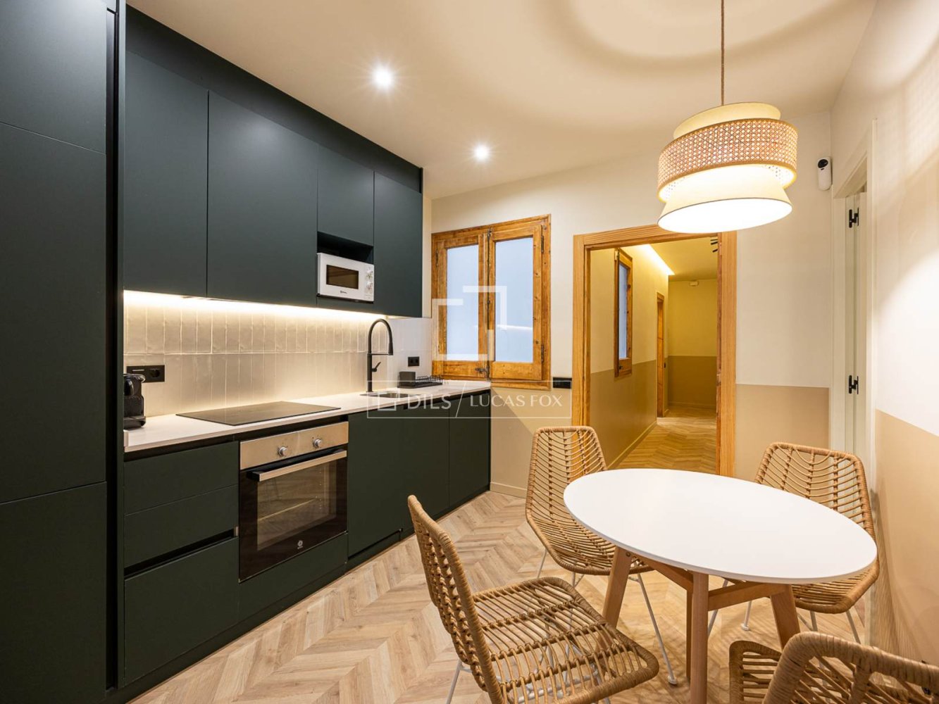 Apartment à Barcelona, Espagne 3 chambres, 78 m2 No. 199151
