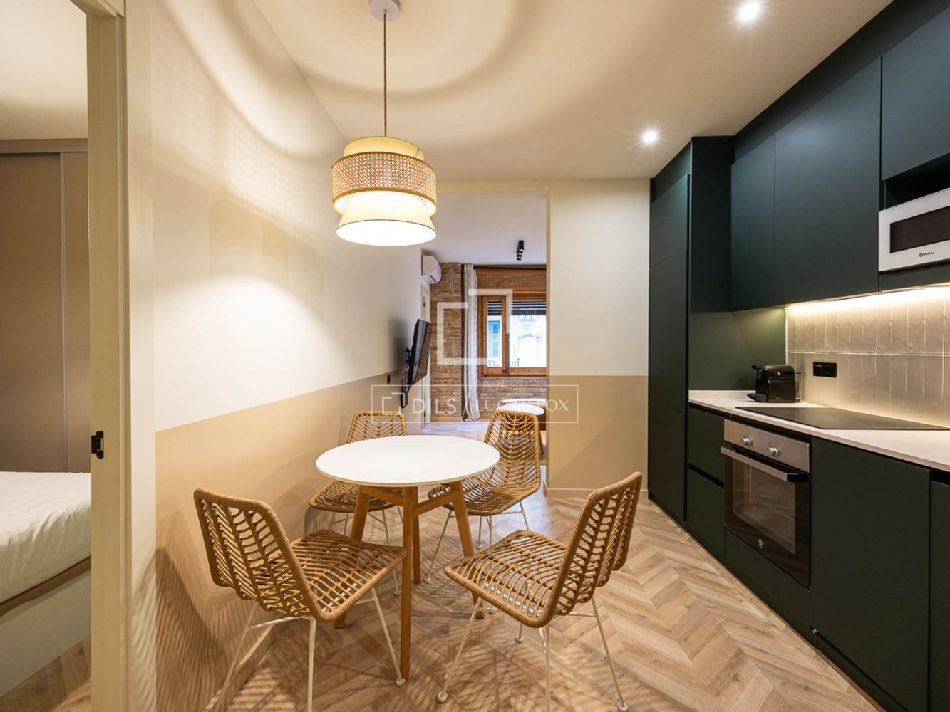 Apartment à Barcelona, Espagne 3 chambres, 78 m2 No. 199151