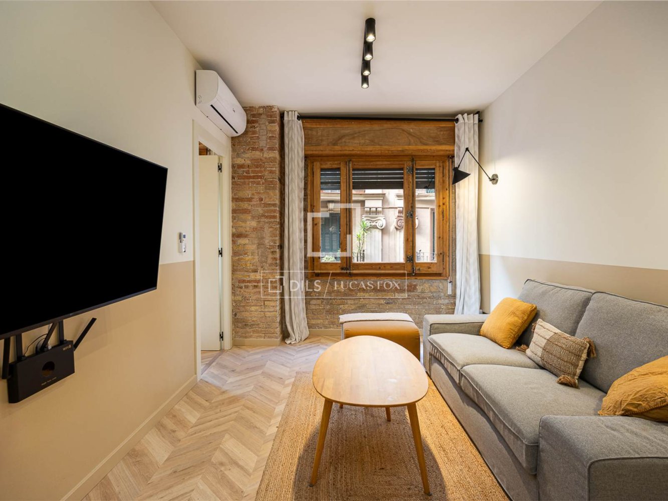 Apartment à Barcelona, Espagne 3 chambres, 78 m2 No. 199151