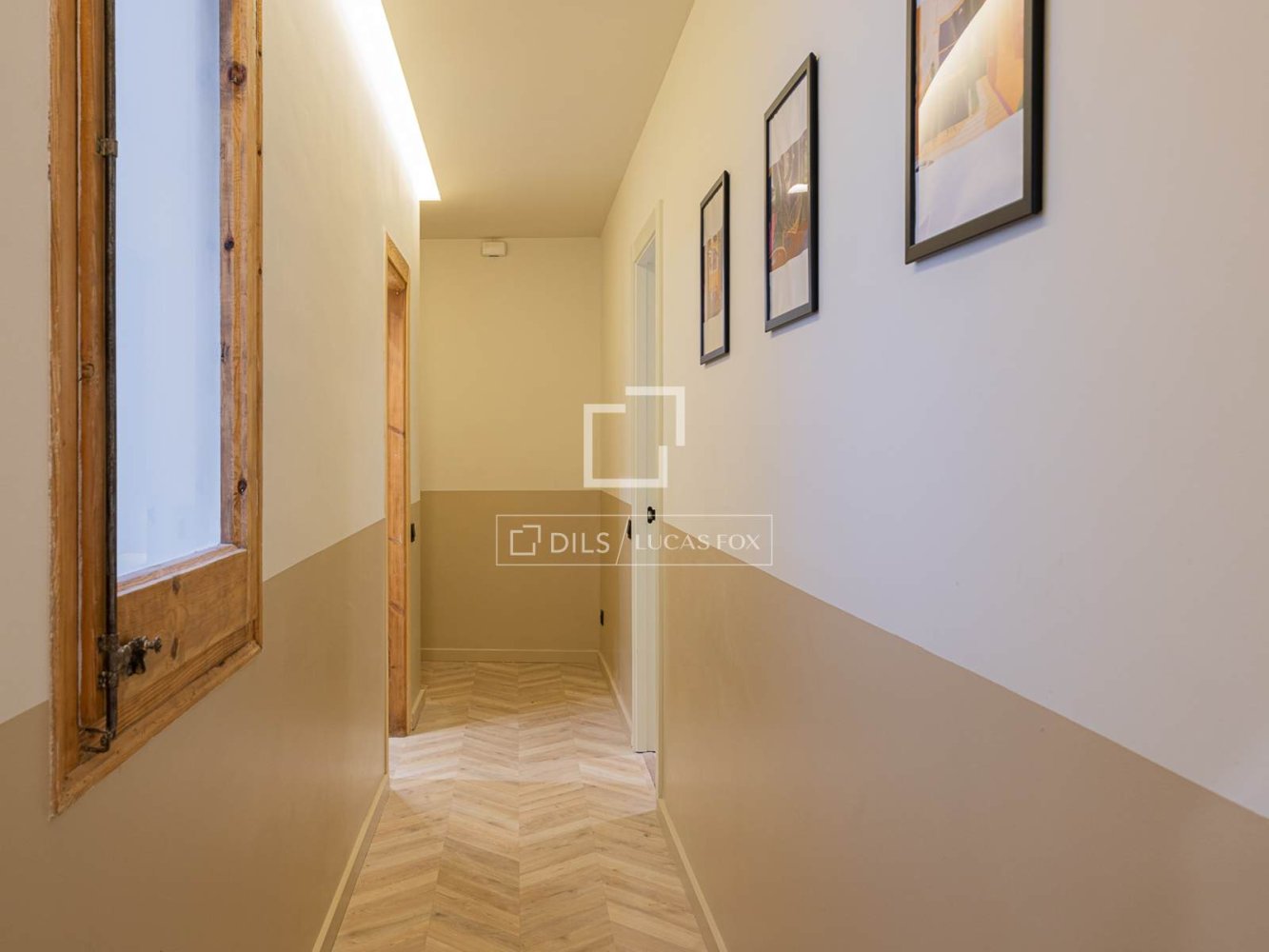 Apartment à Barcelona, Espagne 3 chambres, 78 m2 No. 199151