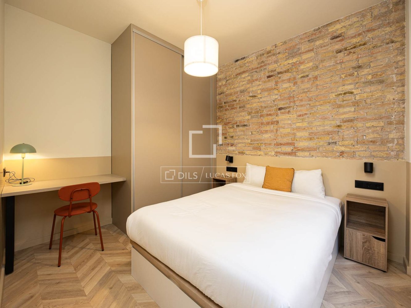 Apartment à Barcelona, Espagne 3 chambres, 78 m2 No. 199151