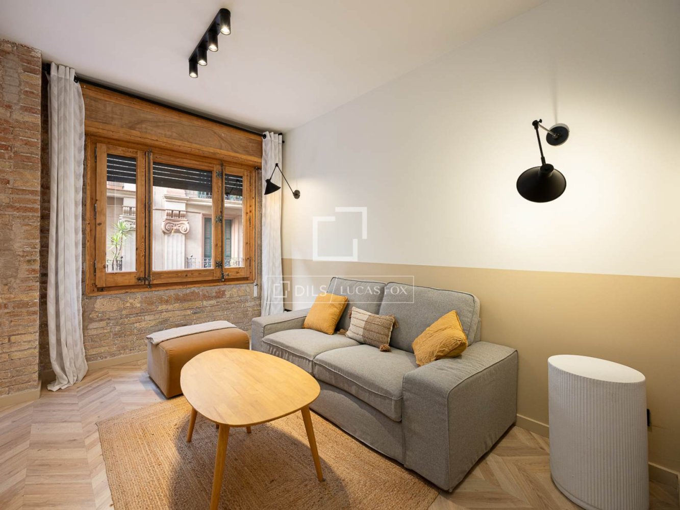 Apartment à Barcelona, Espagne 3 chambres, 78 m2 No. 199151