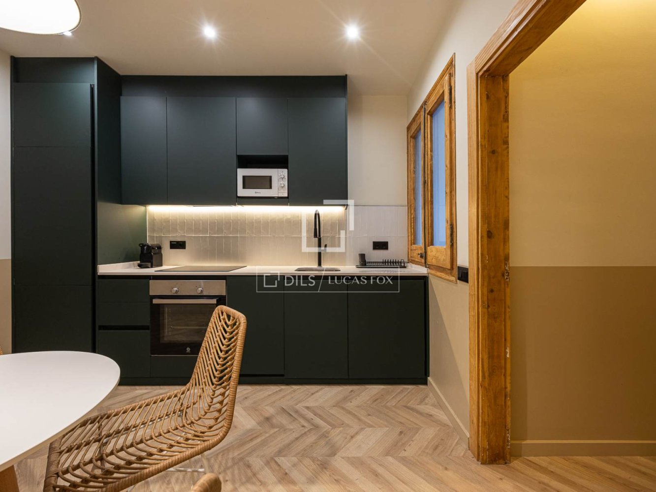 Apartment à Barcelona, Espagne 3 chambres, 78 m2 No. 199151