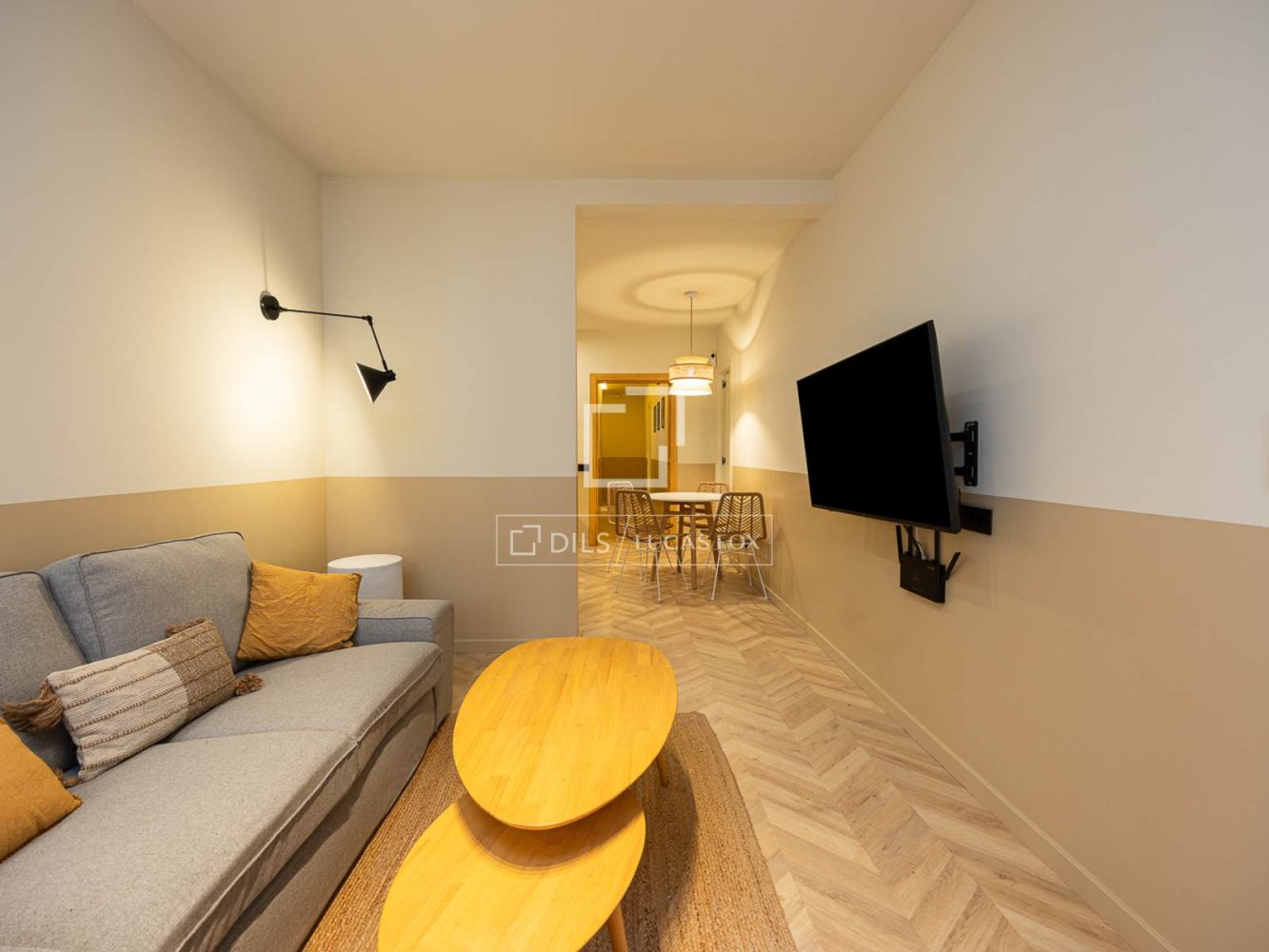 Apartment à Barcelona, Espagne 3 chambres, 78 m2 No. 199151