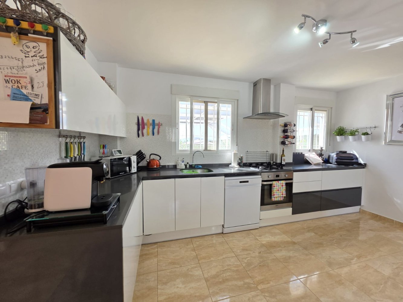 Villa Pinoso, Alicante, Spānijā 3 istabas, 263 m2 Nr. 198967