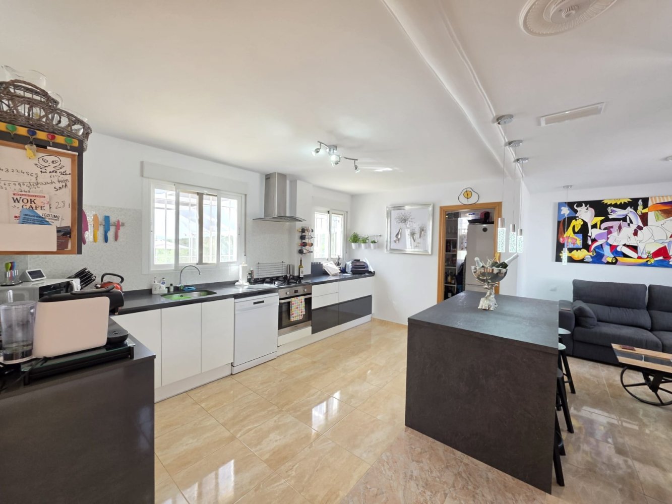 Villa Pinoso, Alicante, Spānijā 3 istabas, 263 m2 Nr. 198967