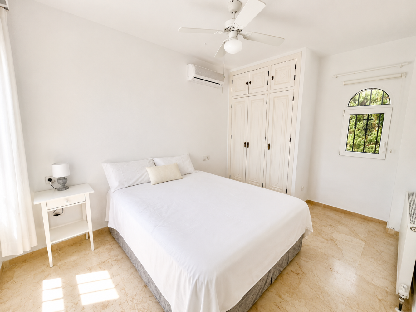 Villa a Alicante, Spagna 5 camere da letto,  N° 198271