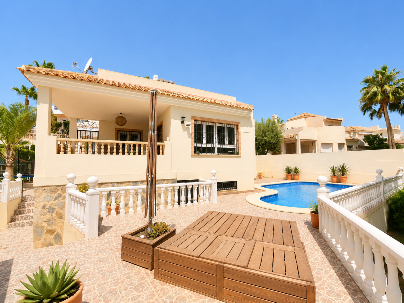 Villa a Alicante, Spagna 5 camere da letto,  N° 198271