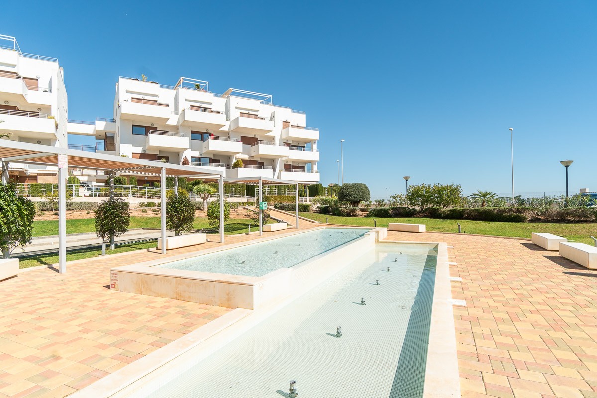 Apartment in Alicante, Spain 2 bedrooms, 63 sq.m. No. 198943