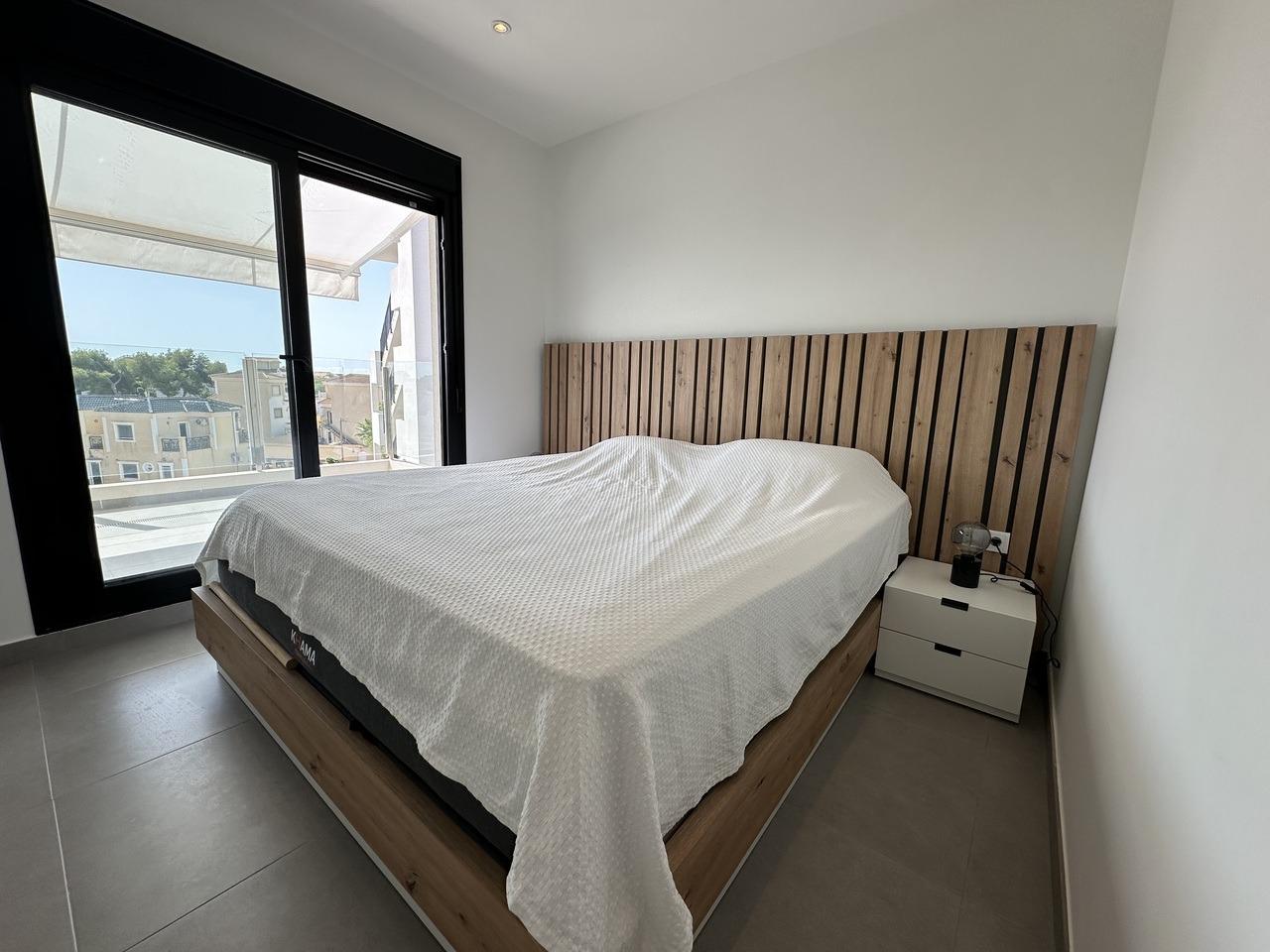 Wohnung in Alicante, Spanien 2 Schlafzimmer, 85 m2 Nr. 197464