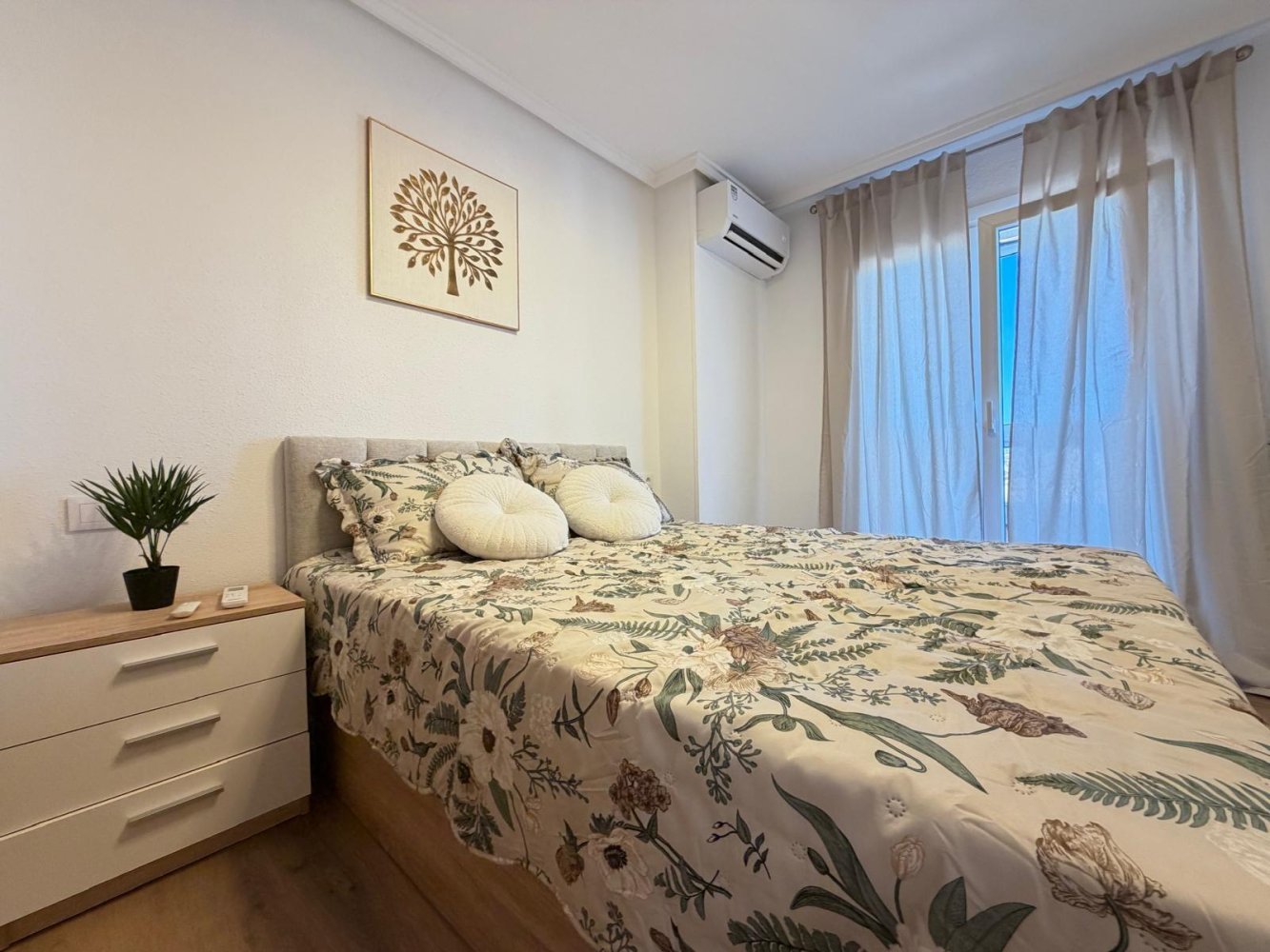 Appartamento a Torrevieja, Alicante, Spagna 3 camere da letto, 98 mq. N° 197654