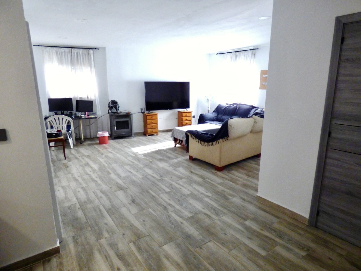 Hus i Orxeta, Alicante, Spanien 5 sovrum, 282 kvm. Nr. 199977
