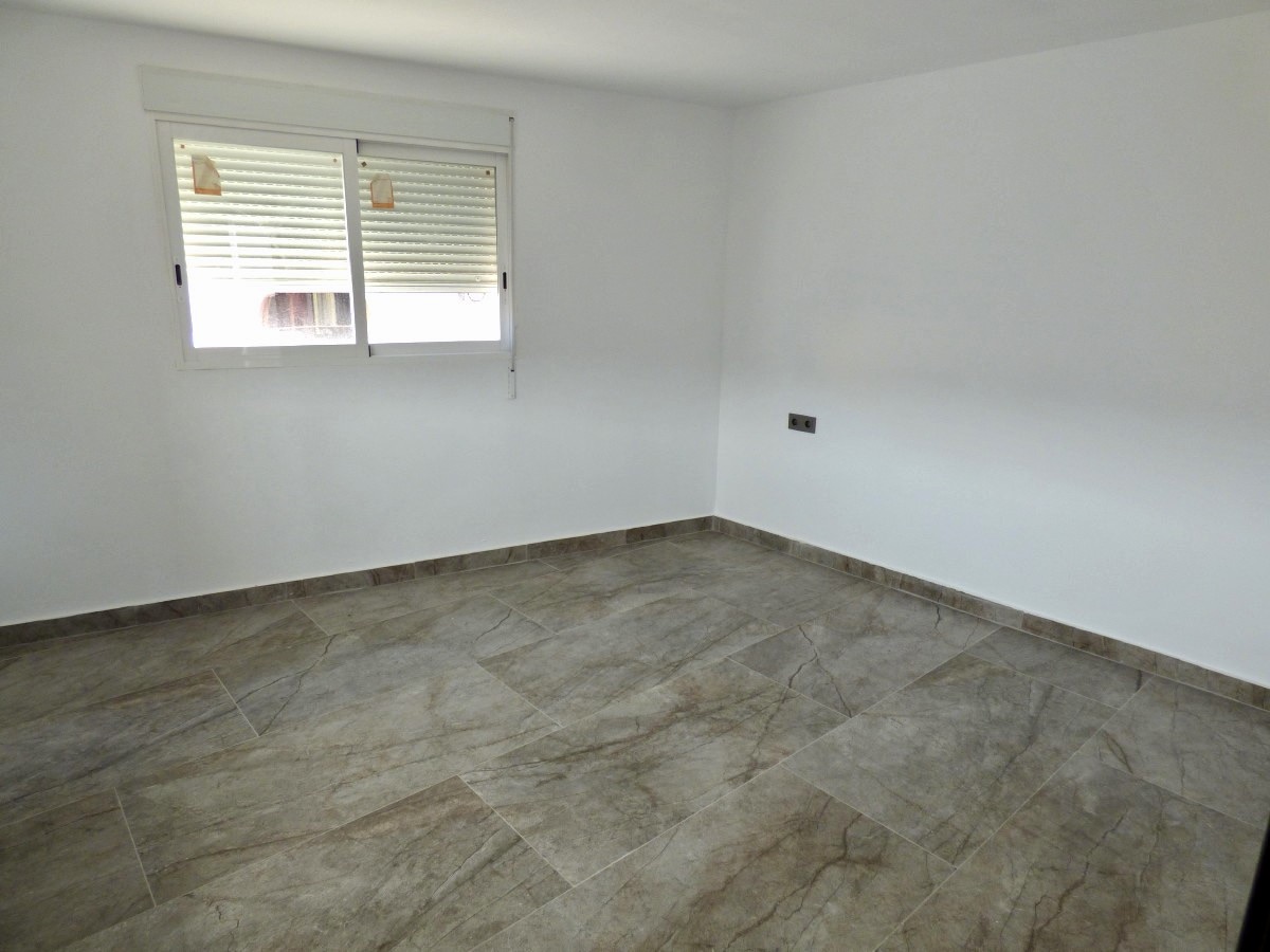 Hus i Orxeta, Alicante, Spanien 5 sovrum, 282 kvm. Nr. 199977