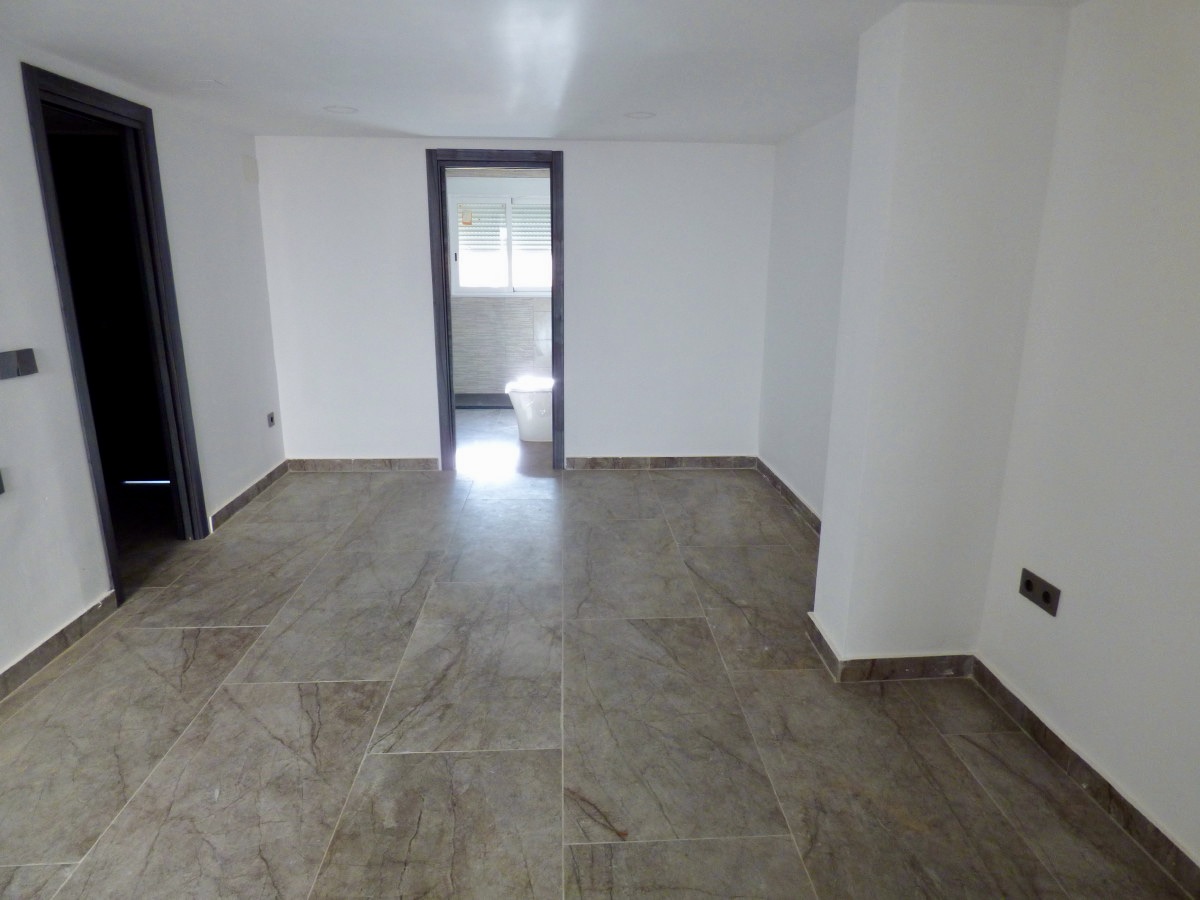 Hus i Orxeta, Alicante, Spanien 5 sovrum, 282 kvm. Nr. 199977
