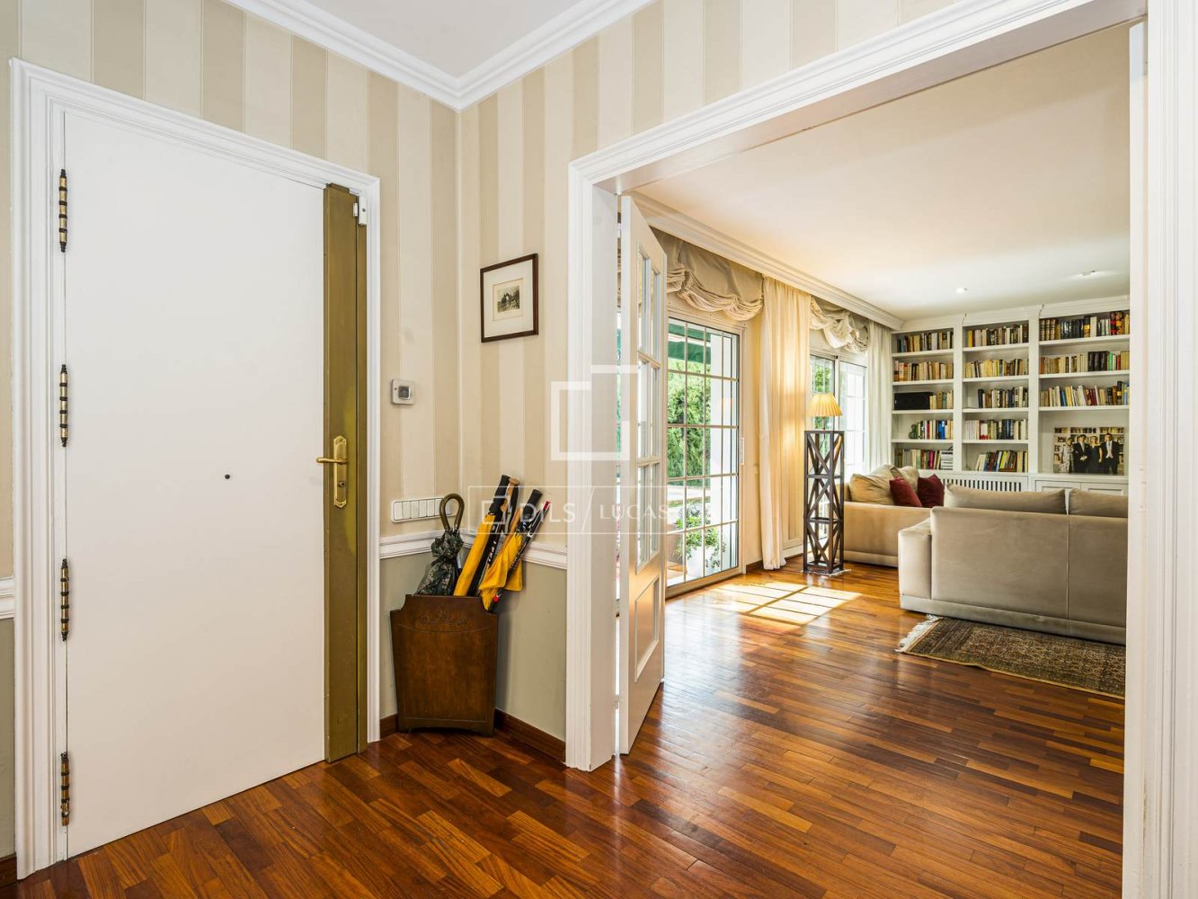 Villa in Sant Cugat Del Valles, Barcelona, Spain 5 bedrooms, 416 sq.m. No. 200009
