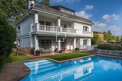 Villa in Sant Cugat Del Valles, Barcelona, Spain 5 bedrooms, 416 sq.m. No. 200009