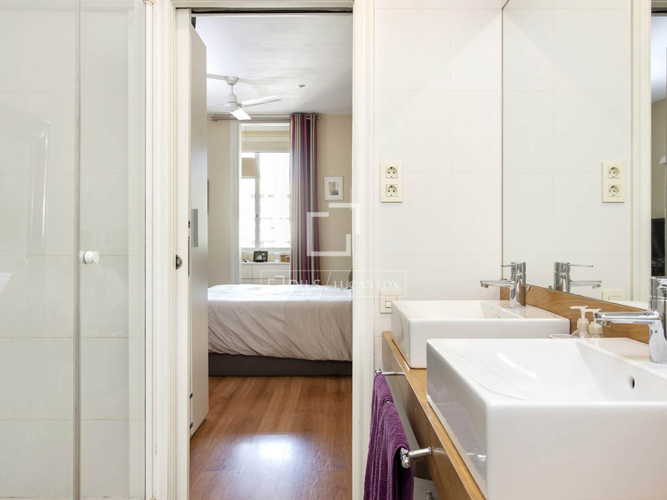 Apartment à Barcelona, Espagne 4 chambres, 121 m2 No. 199161