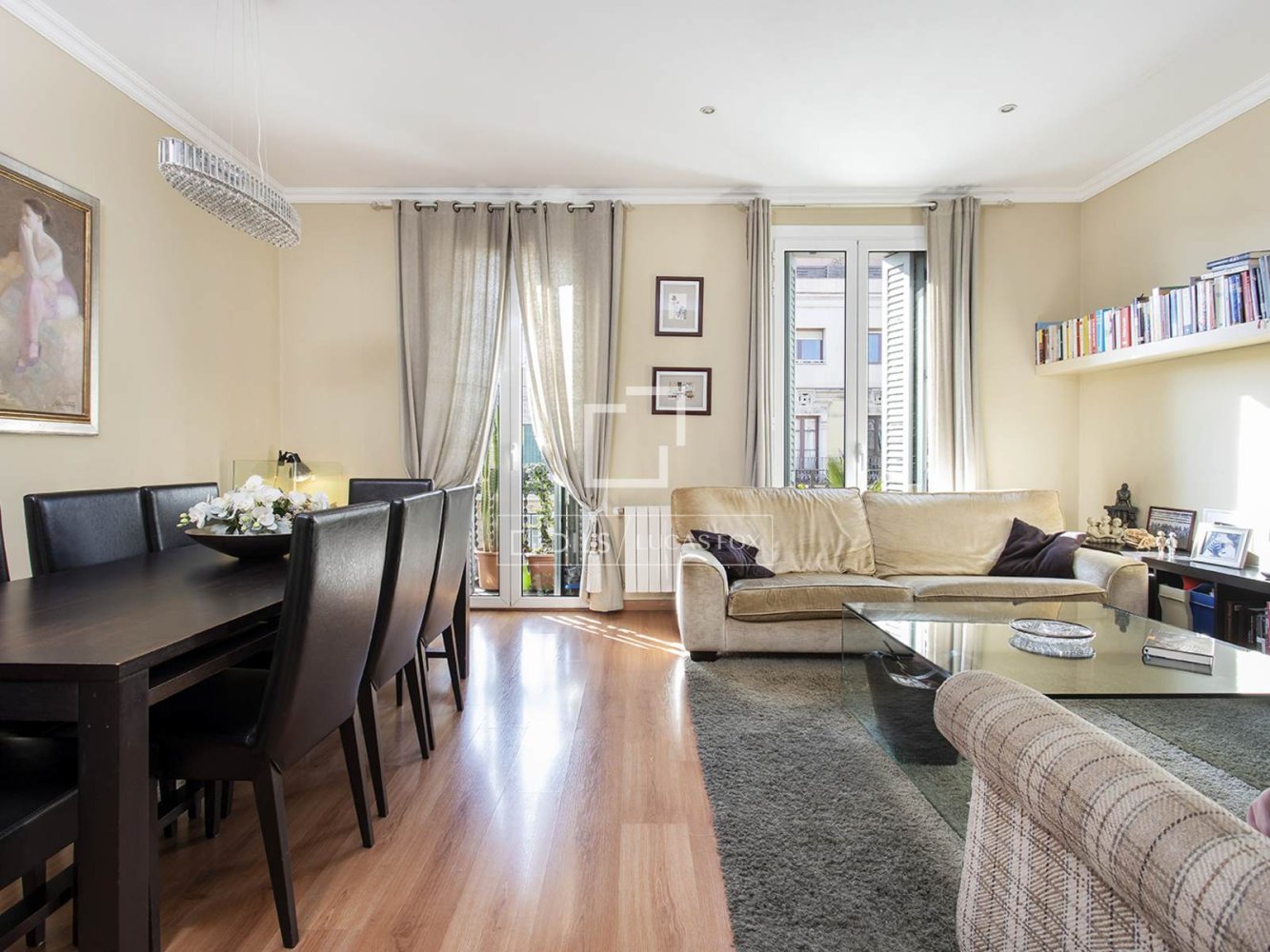 Apartment à Barcelona, Espagne 4 chambres, 121 m2 No. 199161