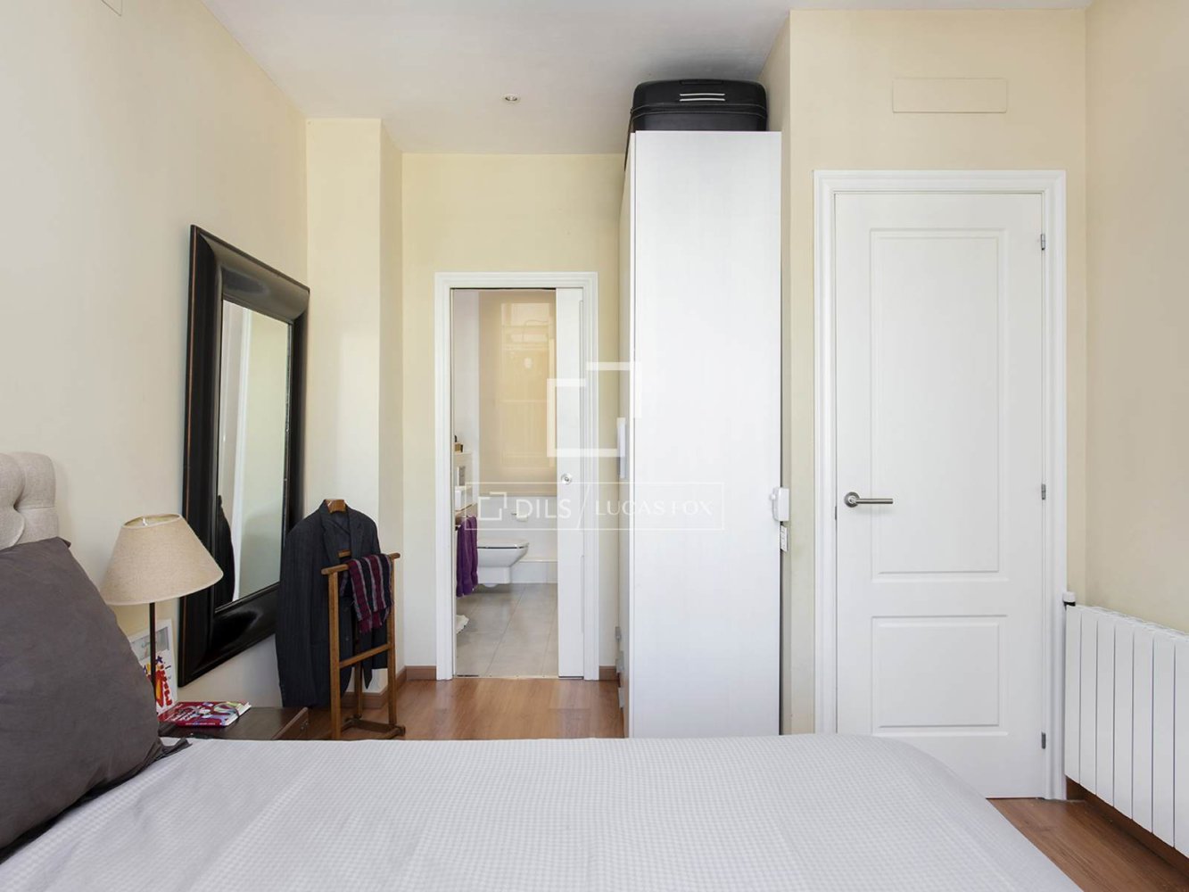 Apartment à Barcelona, Espagne 4 chambres, 121 m2 No. 199161