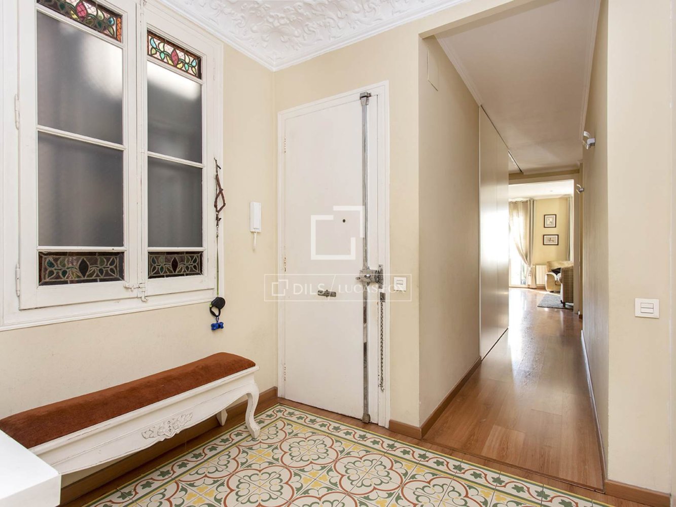 Apartment à Barcelona, Espagne 4 chambres, 121 m2 No. 199161