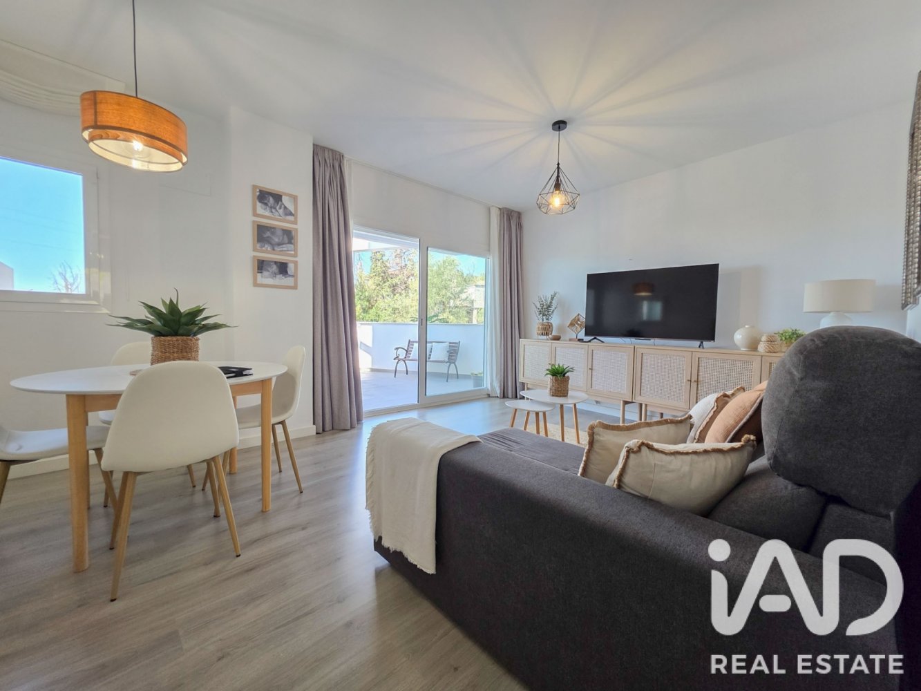 Appartamento a Rincon de la Victoria, Malaga, Spagna 2 camere da letto, 134 mq. N° 197800