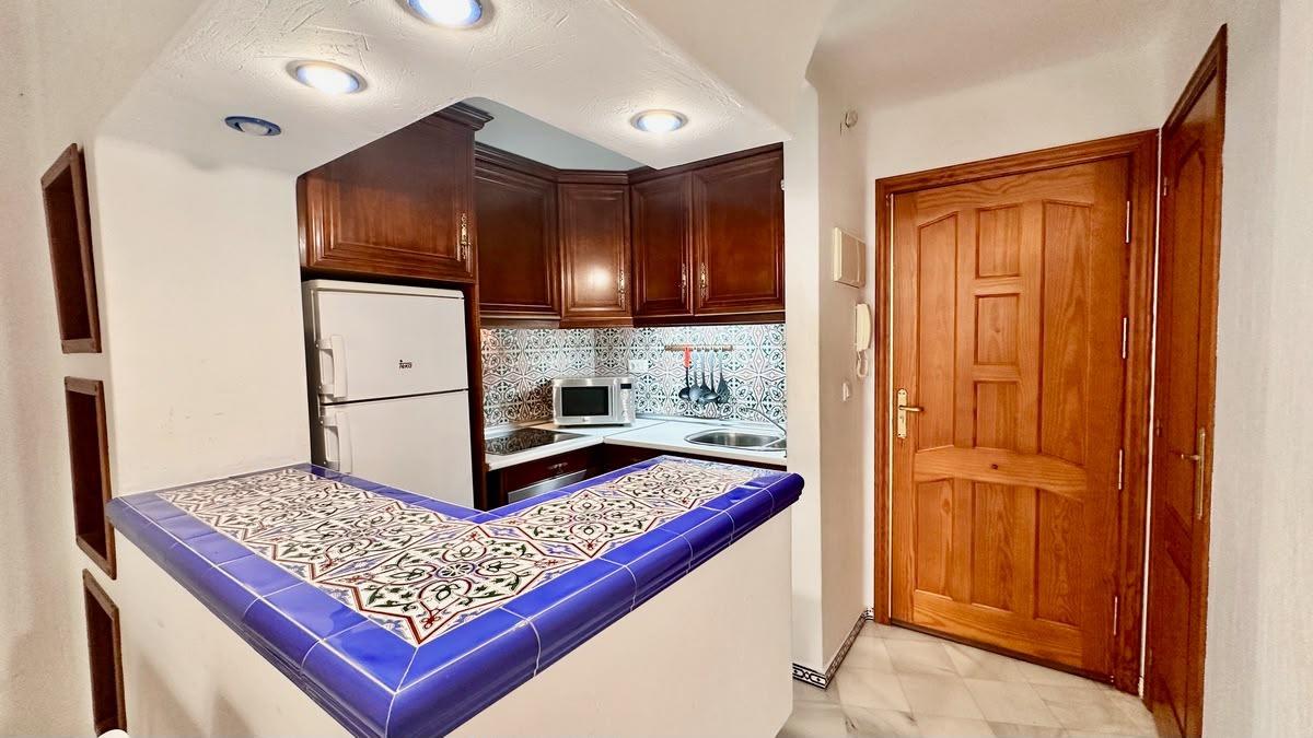 Apartamento en Torrevieja, Alicante, España 2 dormitorios, 63 m2 No. 199189