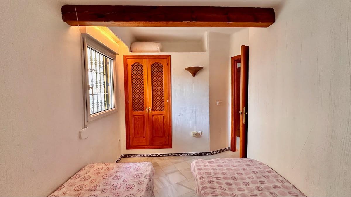 Apartamento en Torrevieja, Alicante, España 2 dormitorios, 63 m2 No. 199189