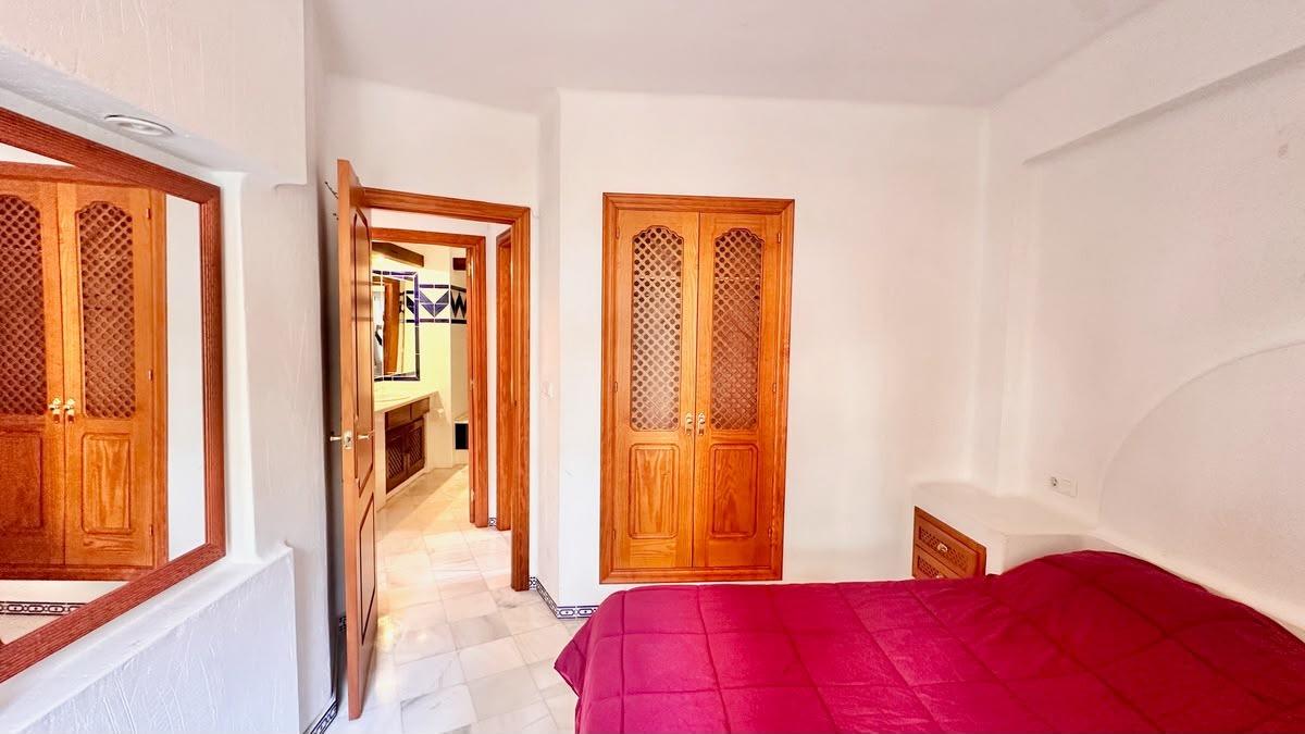 Apartamento en Torrevieja, Alicante, España 2 dormitorios, 63 m2 No. 199189