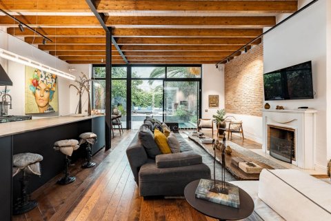 Villa à Barcelona, Espagne 5 chambres, 243 m2 No. 199978