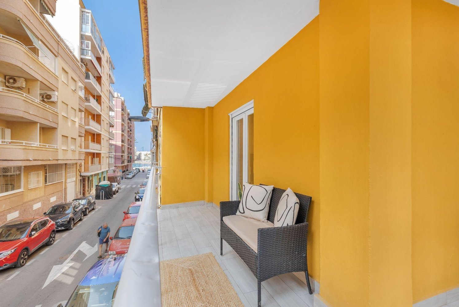 Apartment in Torrevieja, Alicante, Spain 3 bedrooms, 80 sq.m. No. 198093