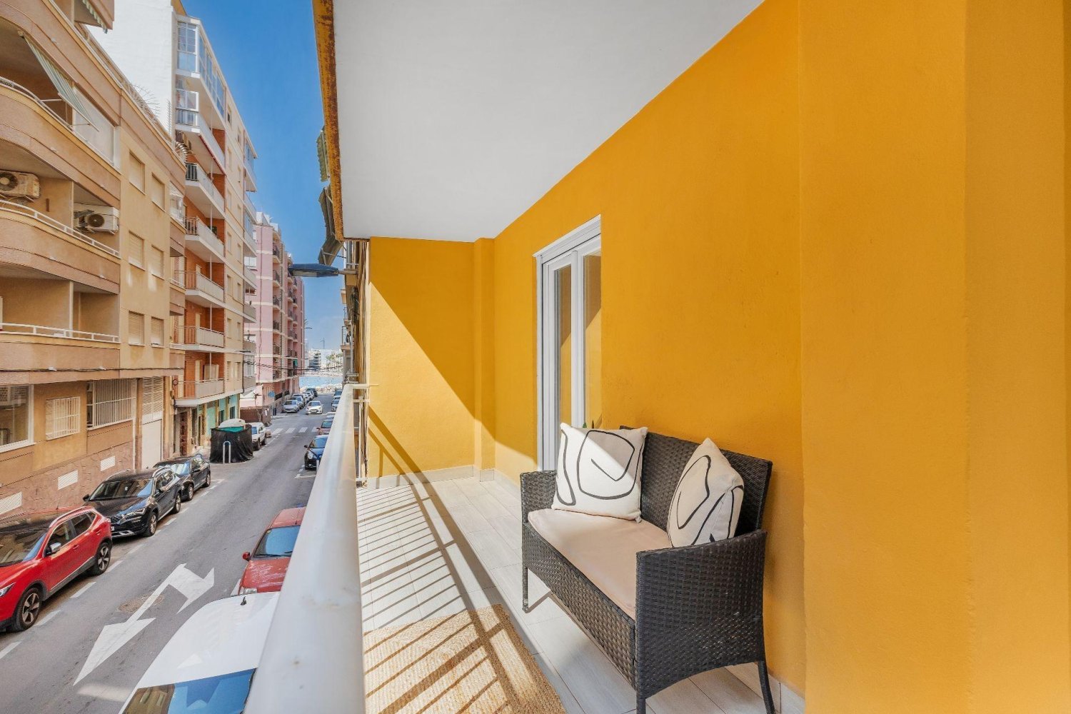 Apartment in Torrevieja, Alicante, Spain 3 bedrooms, 80 sq.m. No. 198093
