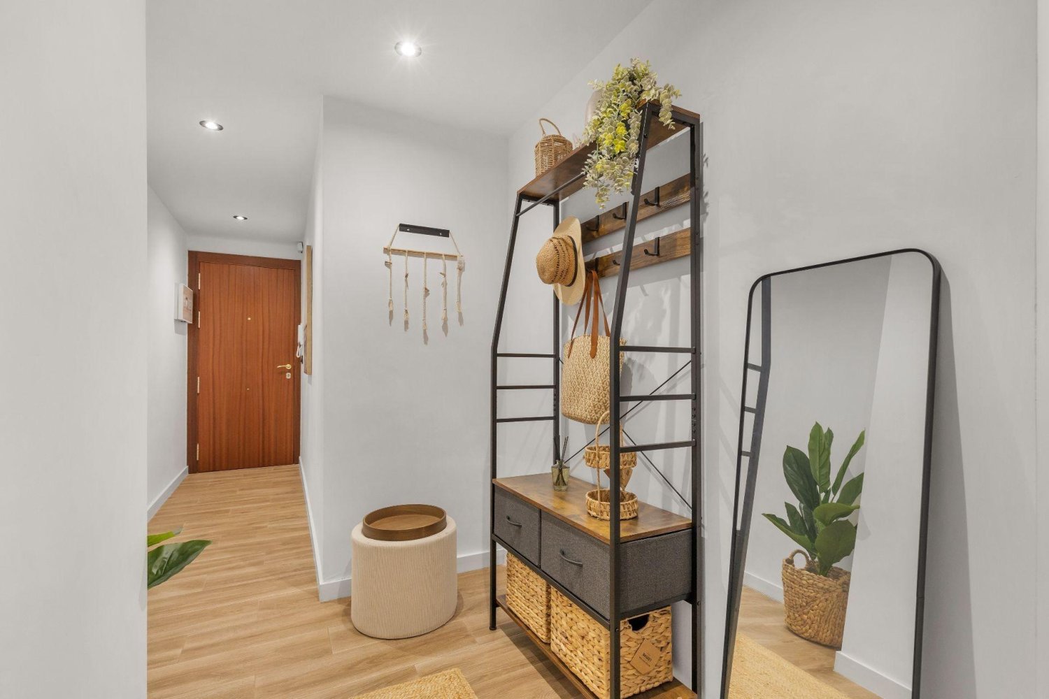 Apartment in Torrevieja, Alicante, Spain 3 bedrooms, 80 sq.m. No. 198093