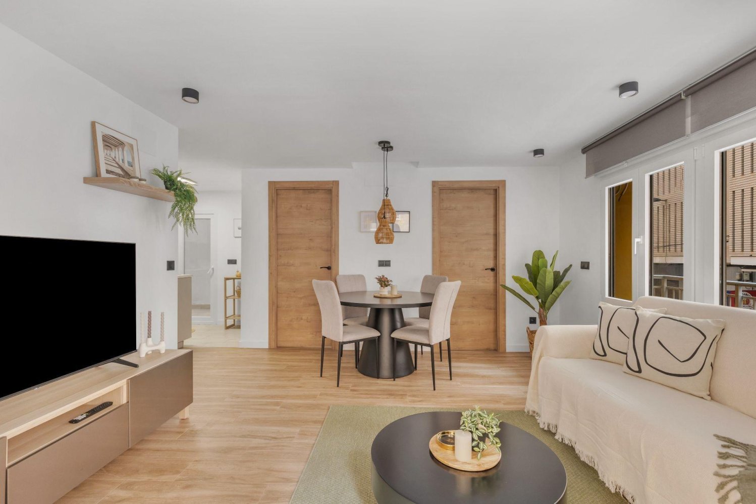 Apartment in Torrevieja, Alicante, Spain 3 bedrooms, 80 sq.m. No. 198093
