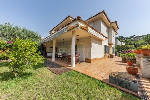 Casa a Cabrils, Barcelona, Spagna 4 camere da letto, 306.14 mq. N° 197544