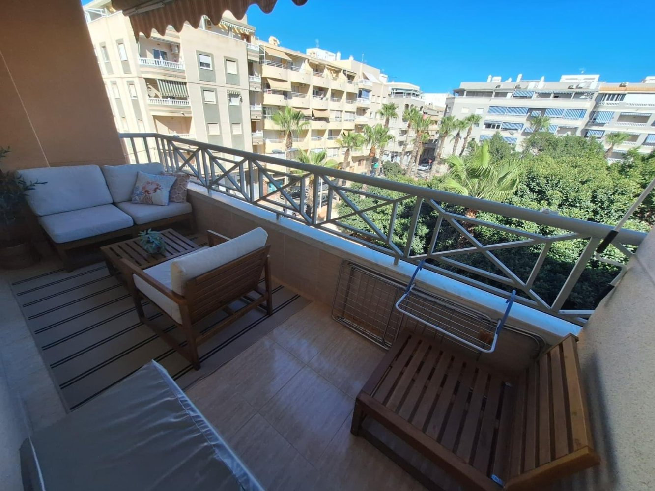 Appartamento a Torrevieja, Alicante, Spagna 2 camere da letto, 80 mq. N° 197653
