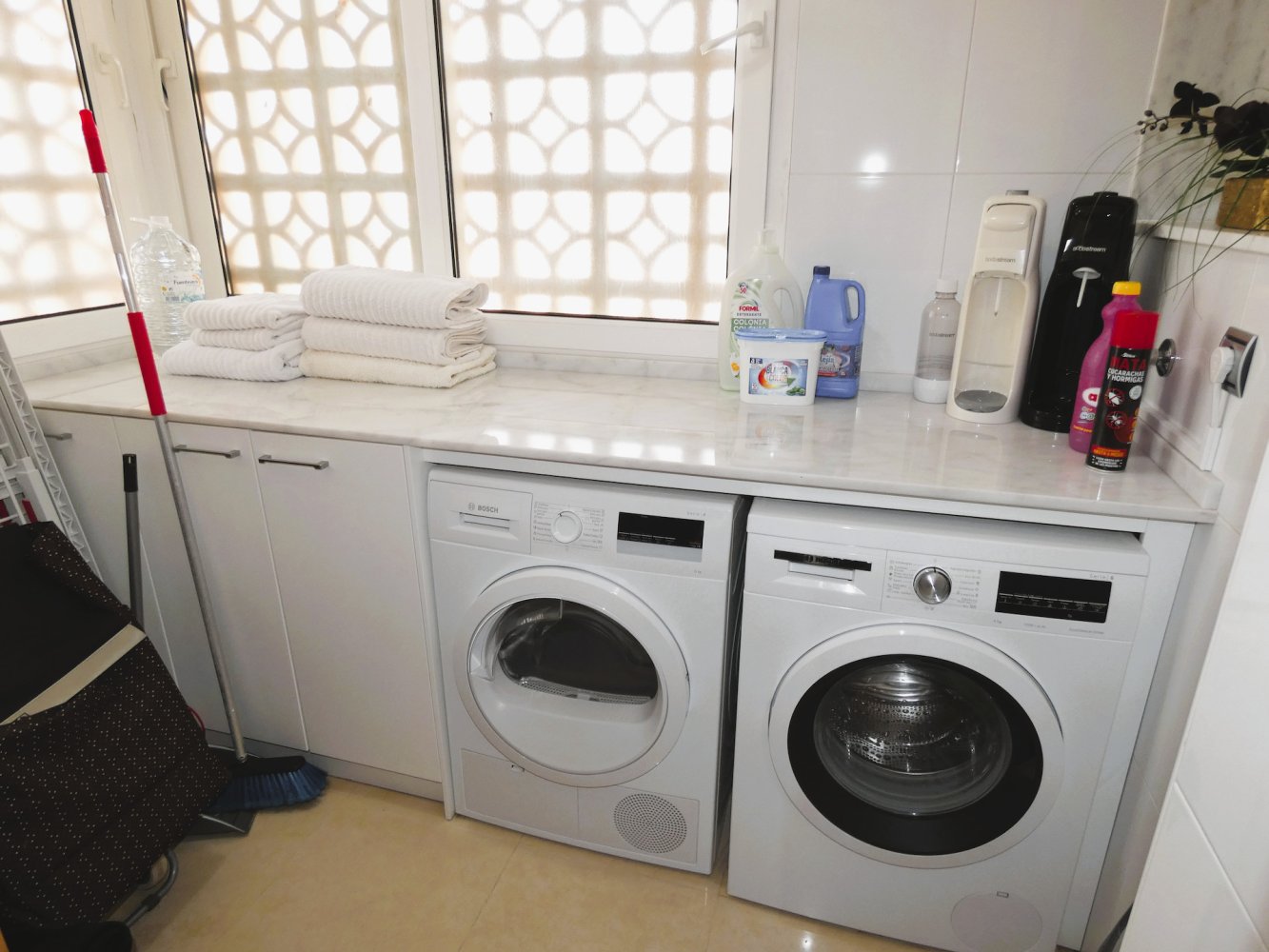 Apartment in Torrevieja, Alicante, Spain 3 bedrooms, 110 sq.m. No. 199343