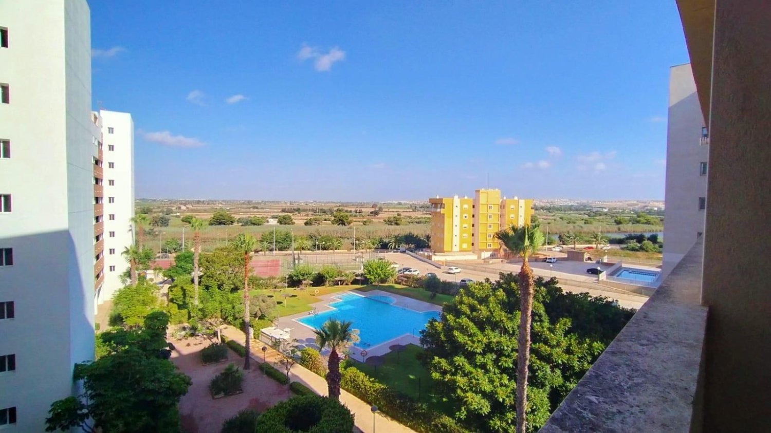 Apartamento en Torrevieja, Alicante, España 3 dormitorios, 121 m2 No. 199865