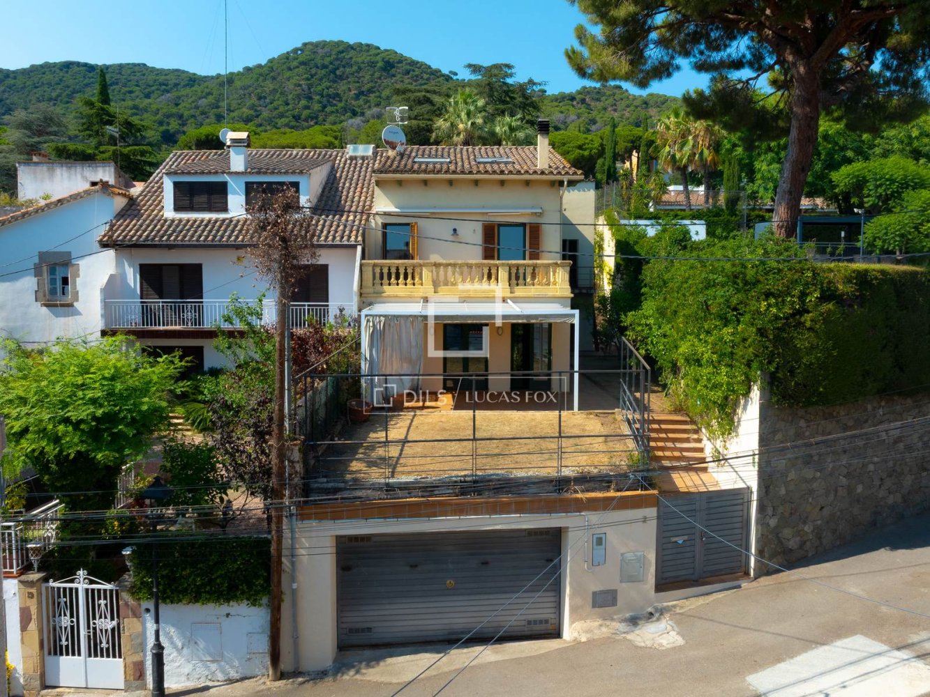 Villa in Premia De Dalt, Barcelona, Spain 4 bedrooms, 279 sq.m. No. 197598