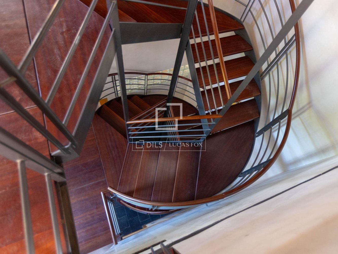 Villa in Premia De Dalt, Barcelona, Spain 4 bedrooms, 279 sq.m. No. 197598