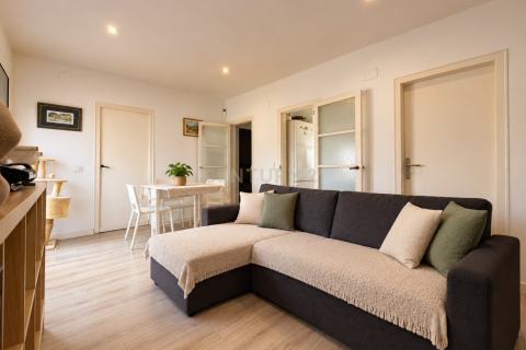 Apartment in Calella, Barcelona, Spain 3 bedrooms, 60 sq.m. No. 197535