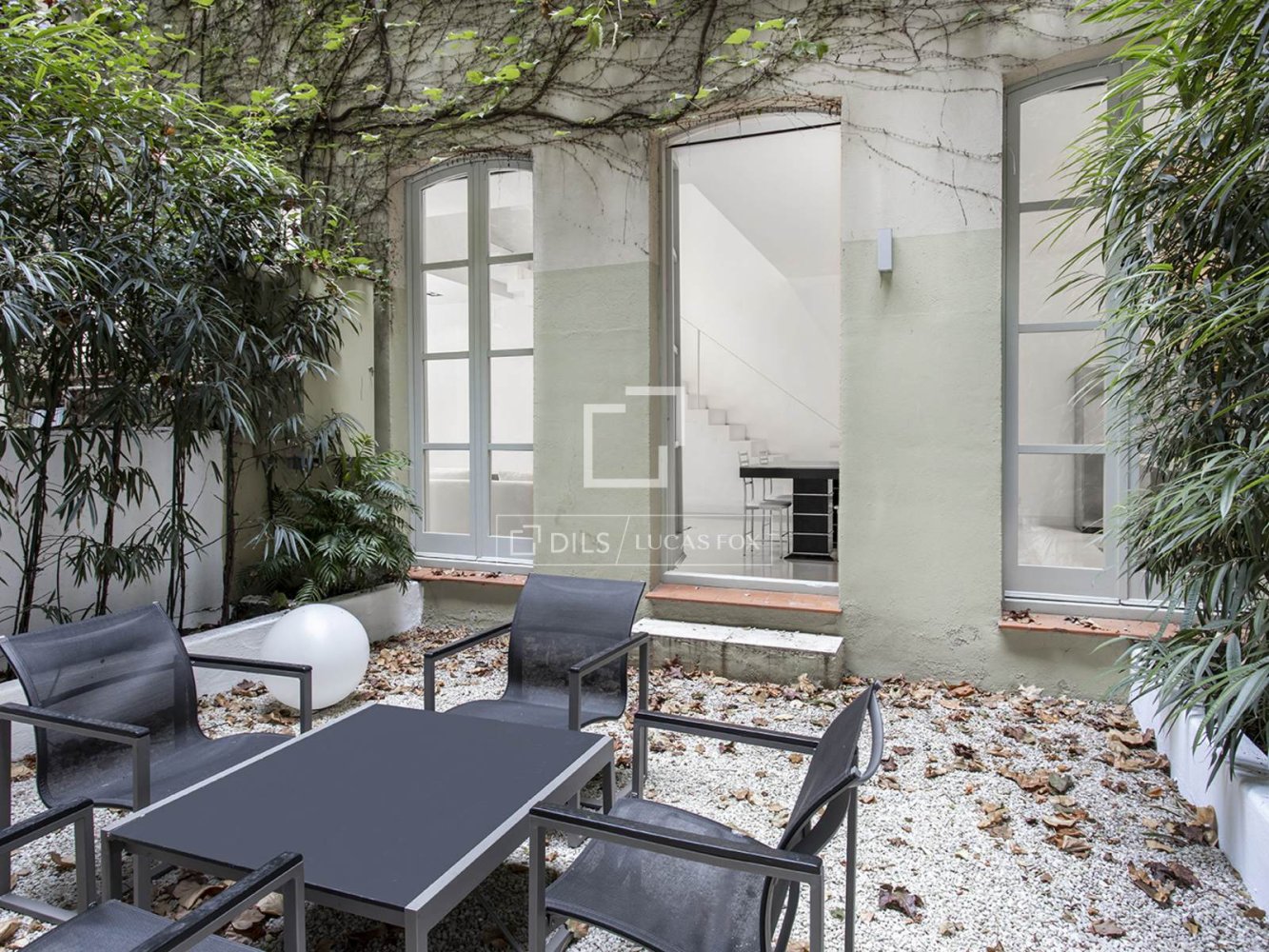 Apartment à Barcelona, Espagne 1 chambre, 176 m2 No. 199157
