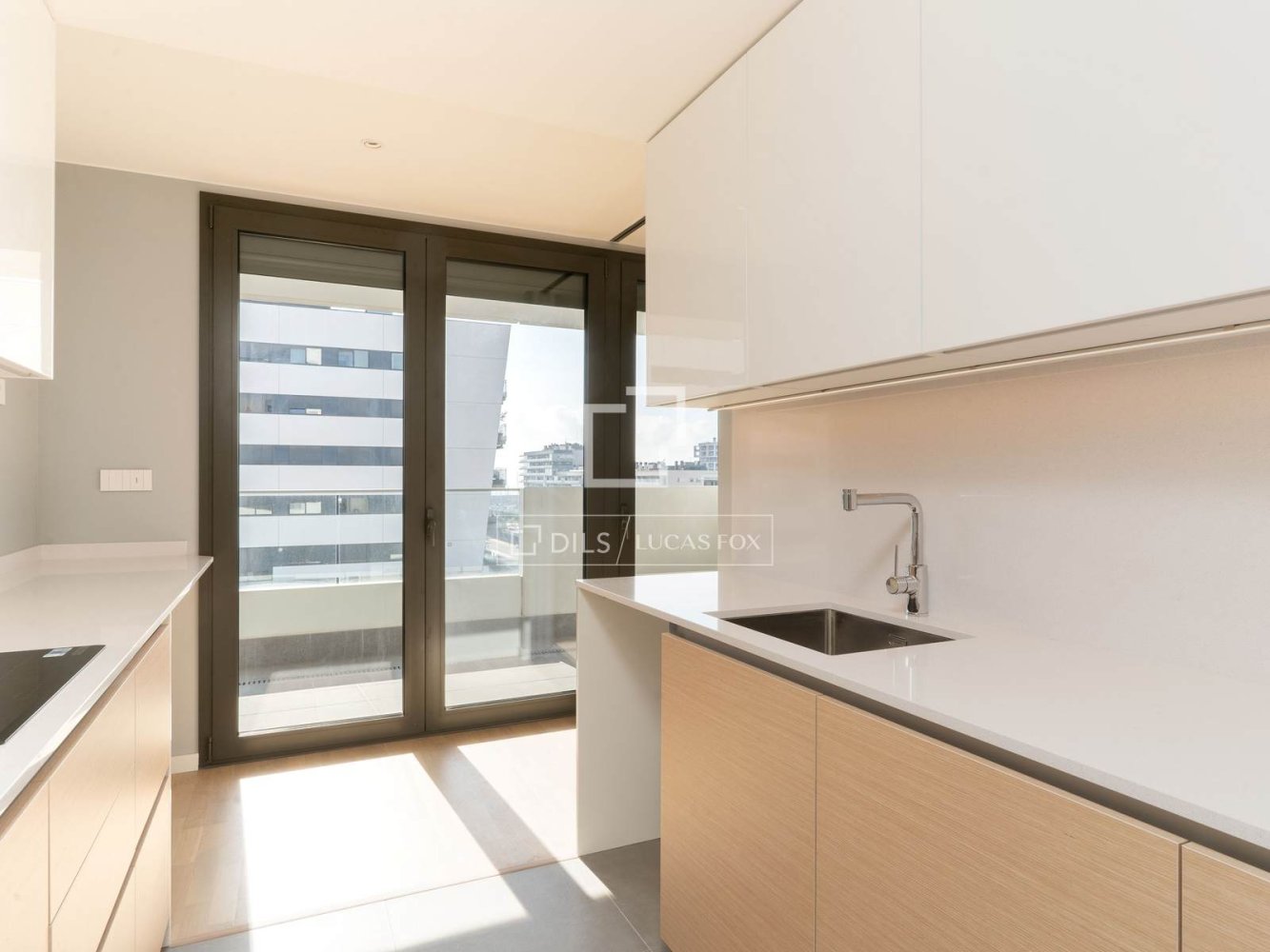 Wohnung in Barcelona, Spanien 3 Schlafzimmer, 99 m2 Nr. 199145