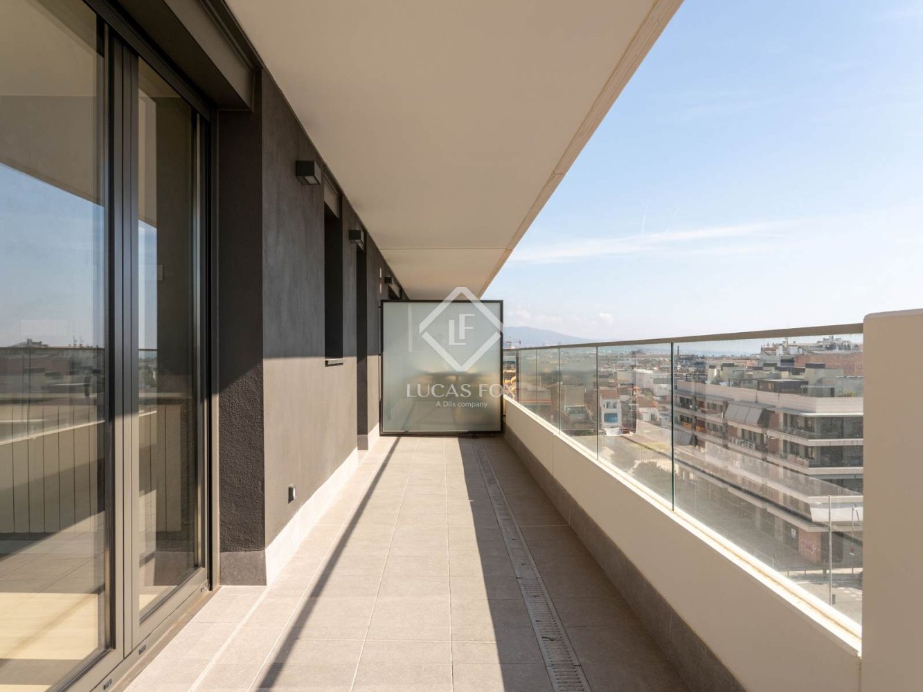 Wohnung in Barcelona, Spanien 3 Schlafzimmer, 99 m2 Nr. 199145