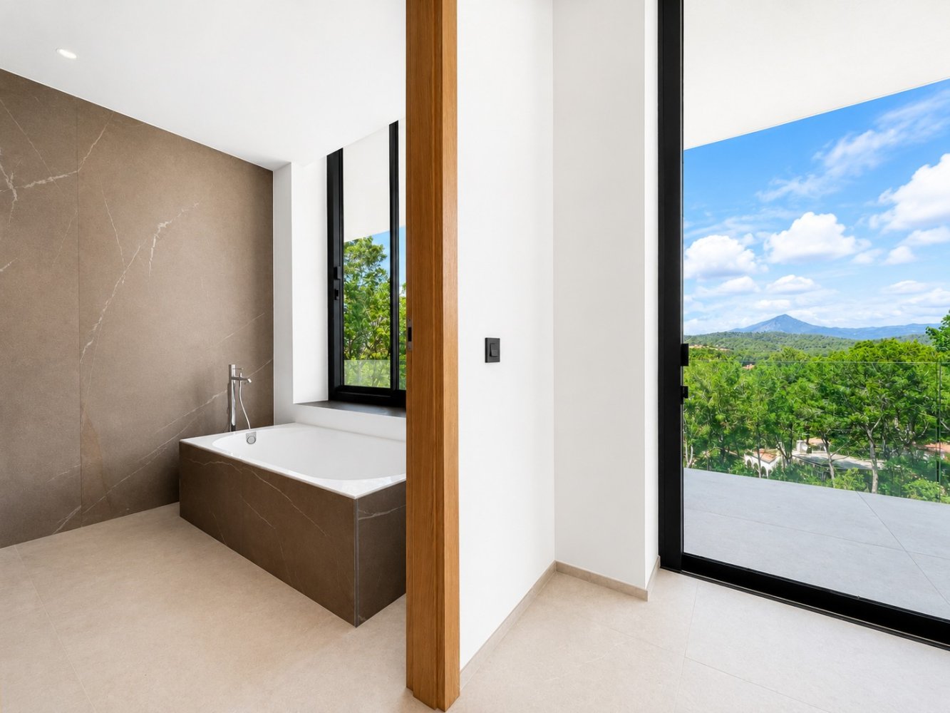 Villa in Santa Ponsa, Mallorca, Spain 4 bedrooms, 345 sq.m. No. 198849